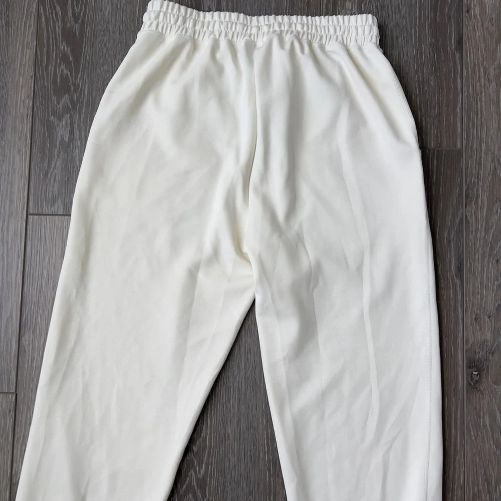 Sweaty Betty Cream Drawstring Jogger Pants - Picture 5 of 9